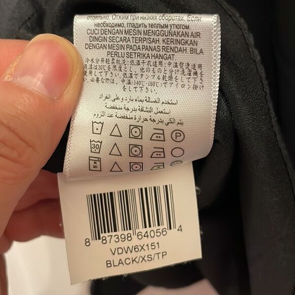 ✨BCBGeneration Black Sleeveless Swing Dress - Picture 4 of 5